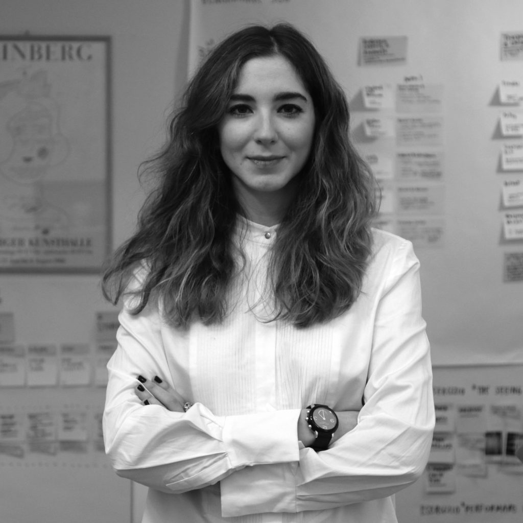 Ece Özdil